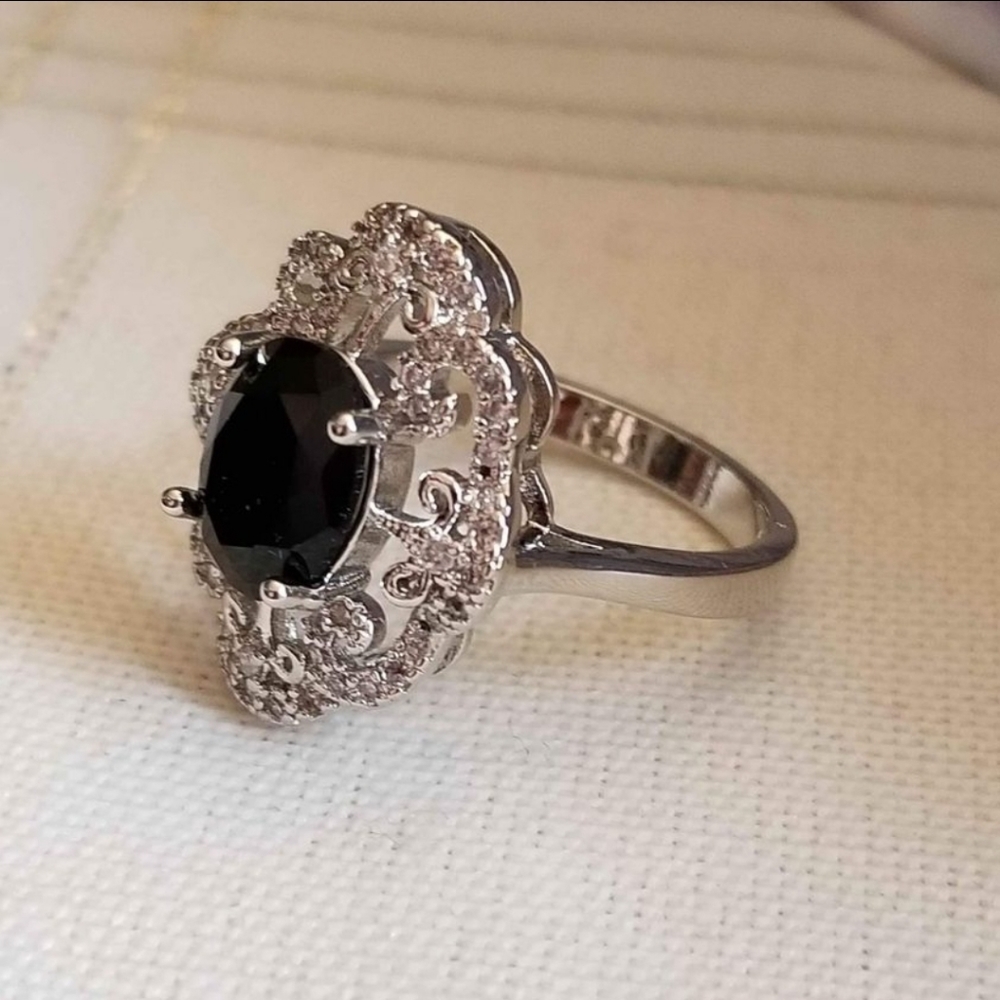 New 925 Silver Oval Cut Onyx Diamond Ring for Women - Picture 11 of 14